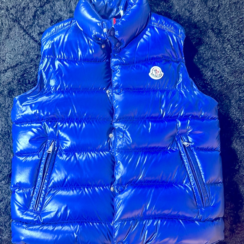 Moncler puffer size 14 worn once like new color Superman blue